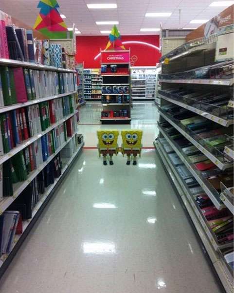 When SpongeBob SquarePants is genuinely terrifying in a supermarket during Halloween